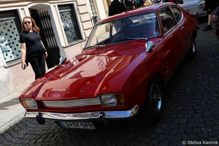 Mednarodna revija starodobnikov v Kamnik privabila ljubitelje klasičnih vozil (31)